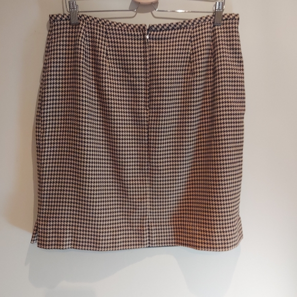 ❣️Ladies mini skirt size 14 (#149) - Picture 5 of 9